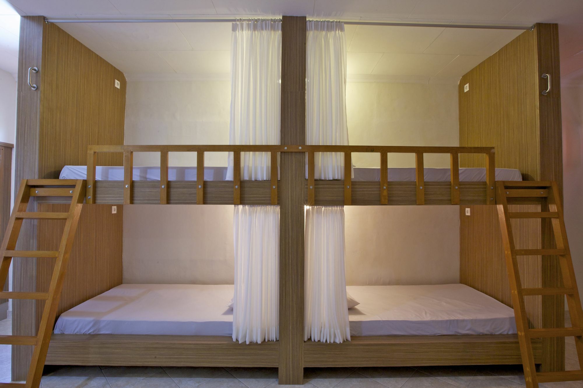 Kuta Dormitory At Simpang Inn Buitenkant foto