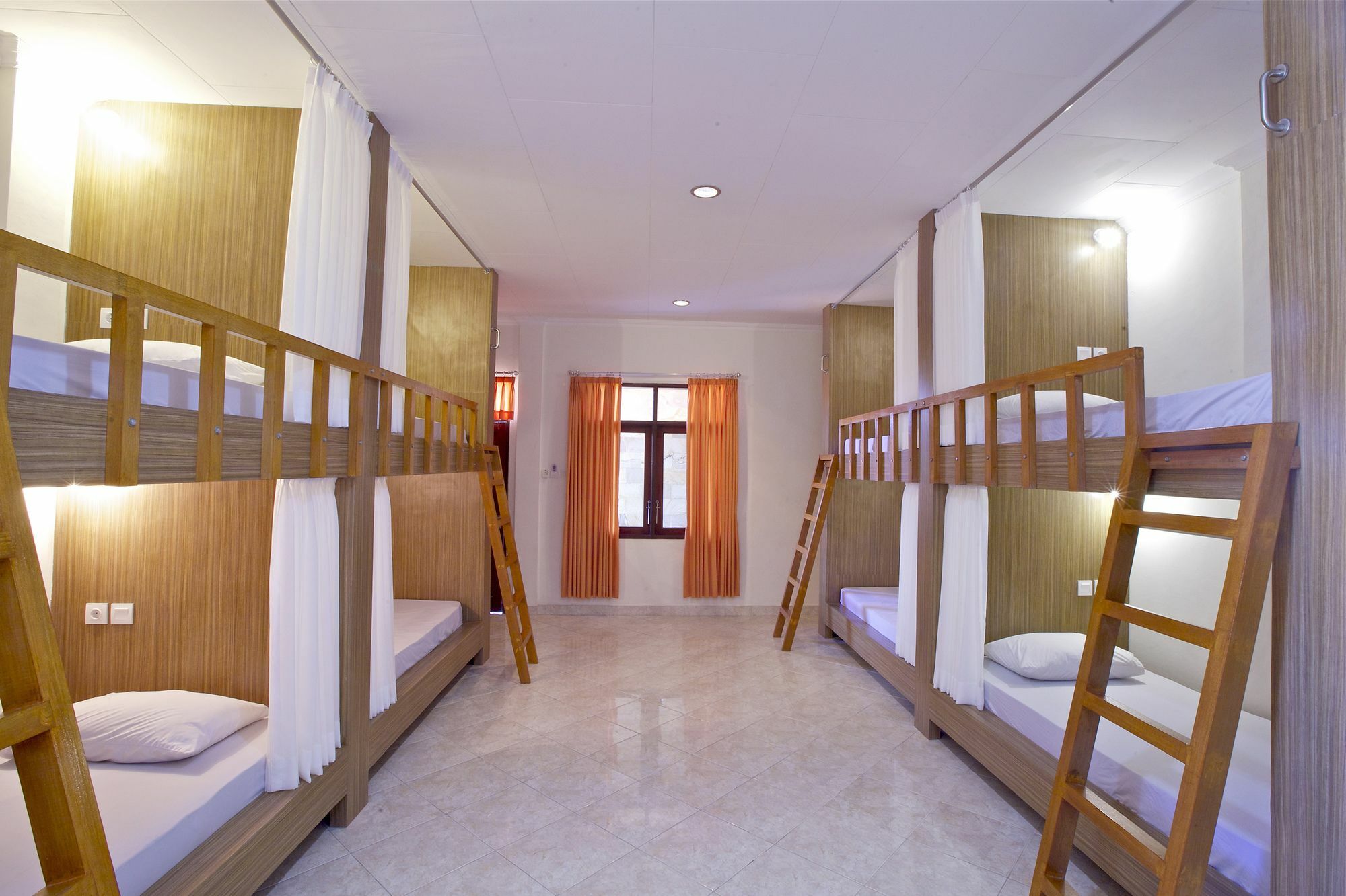 Kuta Dormitory At Simpang Inn Buitenkant foto