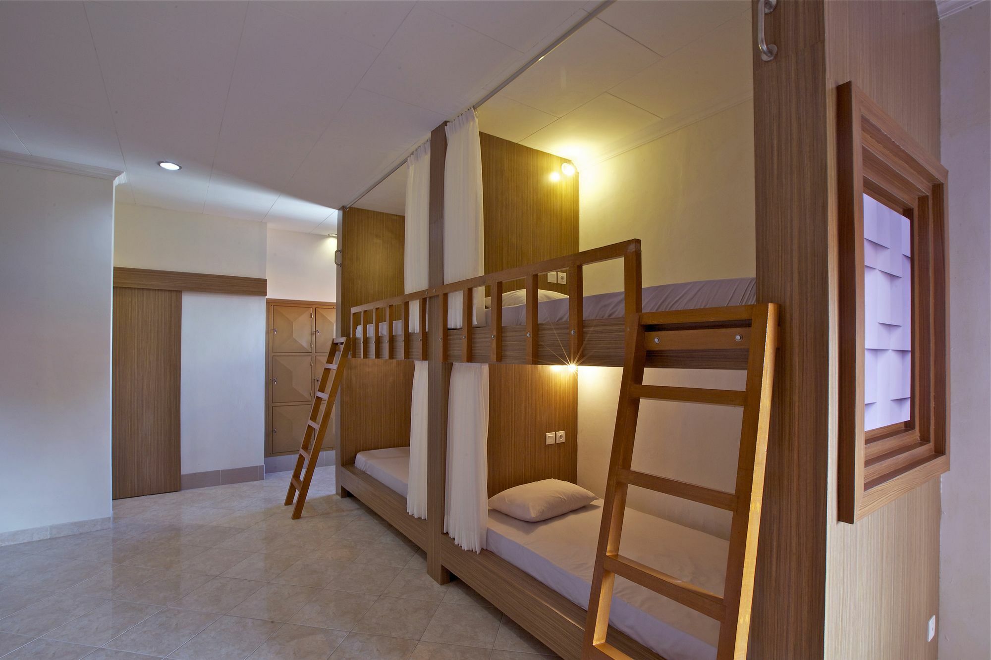 Kuta Dormitory At Simpang Inn Buitenkant foto