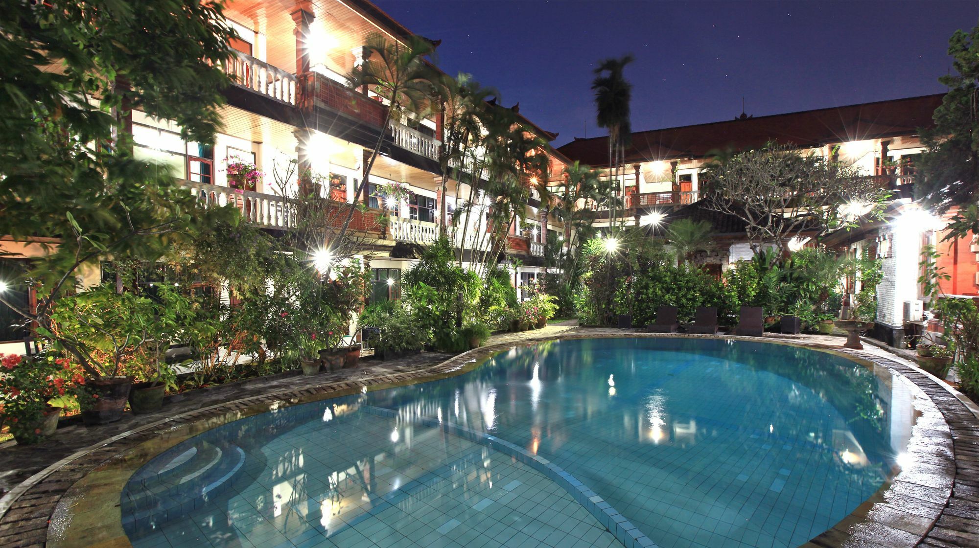 Kuta Dormitory At Simpang Inn Buitenkant foto