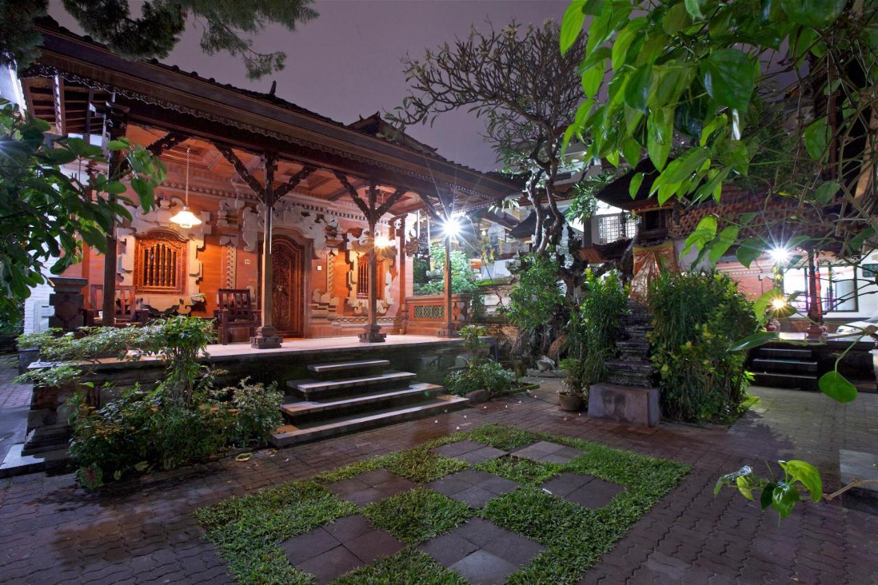 Kuta Dormitory At Simpang Inn Buitenkant foto