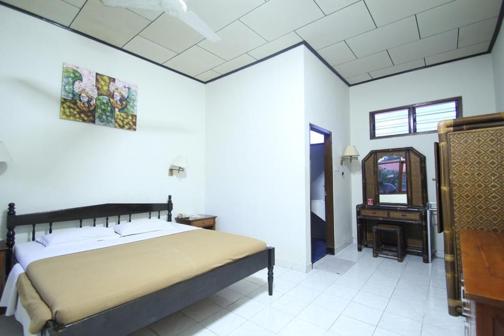 Kuta Dormitory At Simpang Inn Buitenkant foto