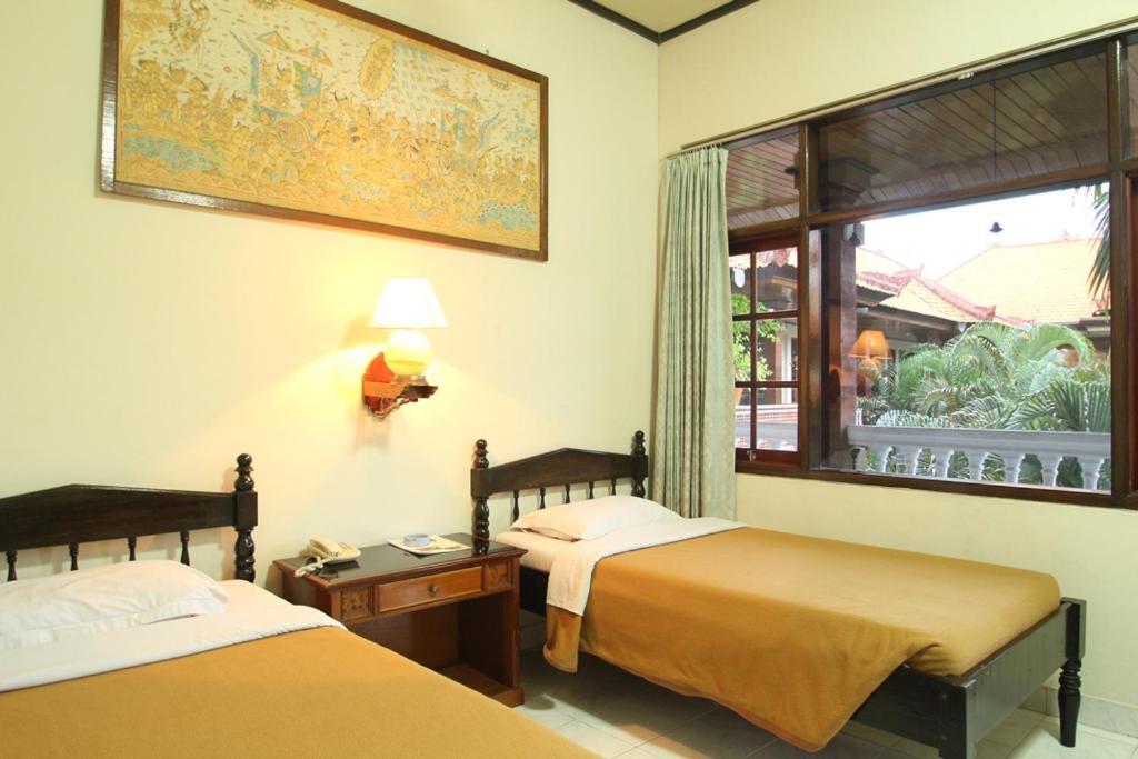 Kuta Dormitory At Simpang Inn Buitenkant foto